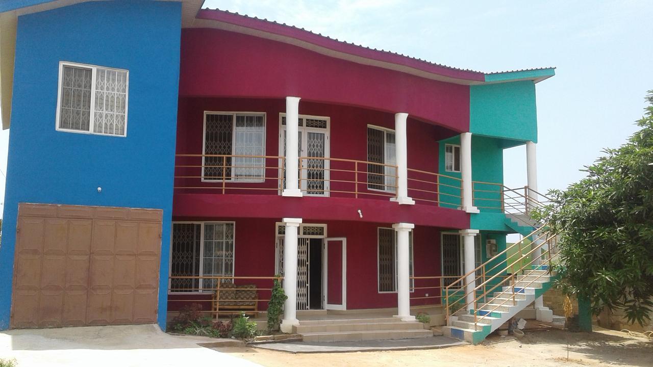 The Accra Backpackers Hostel Bagian luar foto